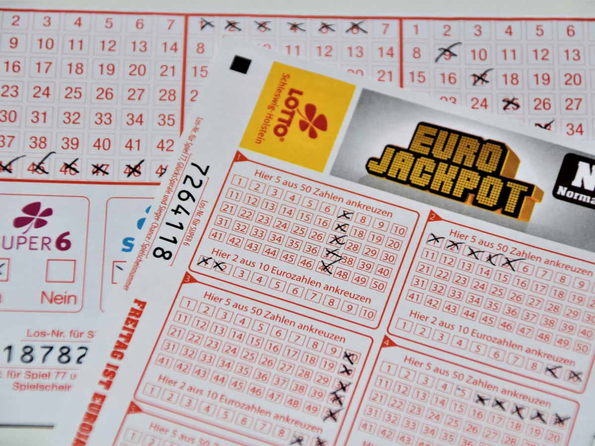 Lottery Winnings: Lump Sum vs Annuity
