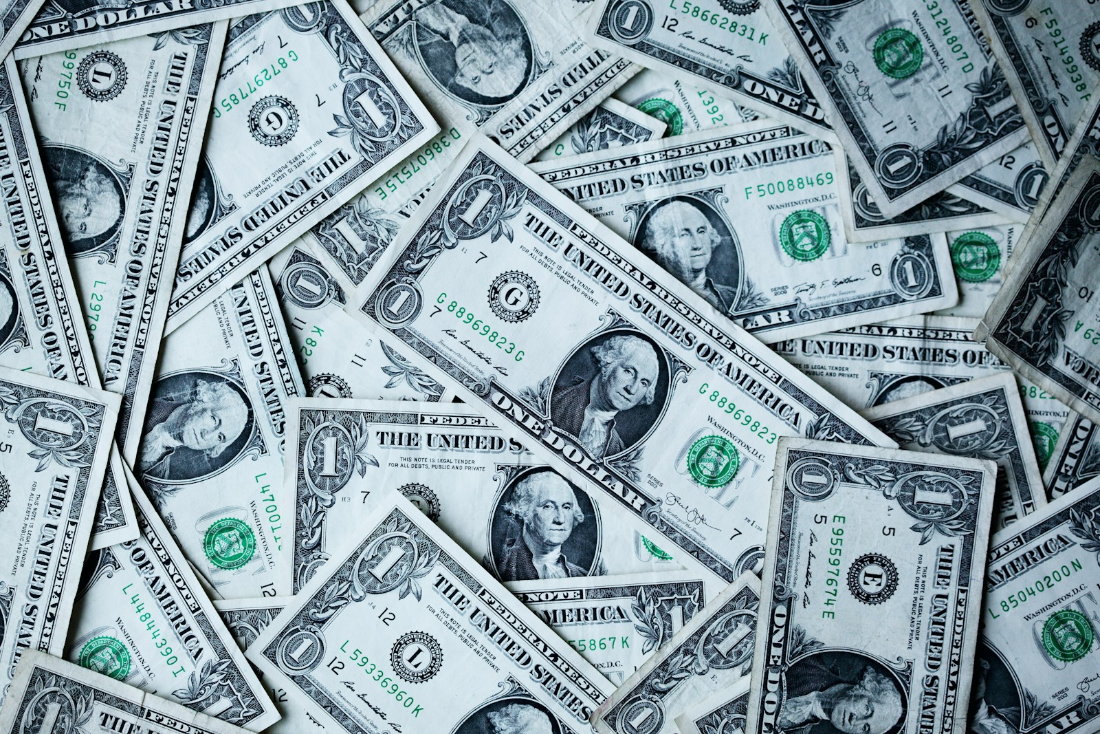 Smart Ways to Save Money on Everyday Items