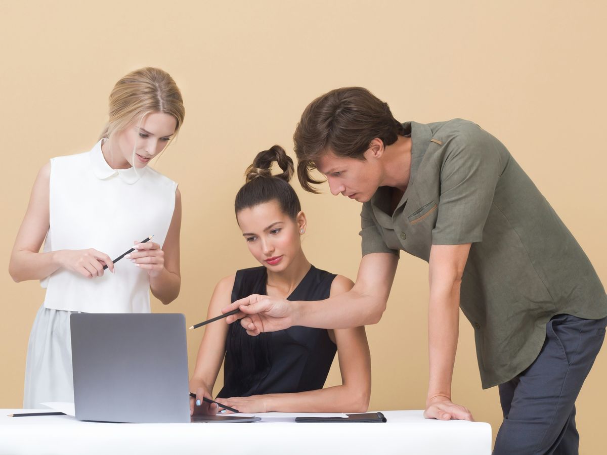 Injury Cases: When to Lawyer Up (and When to Wait)