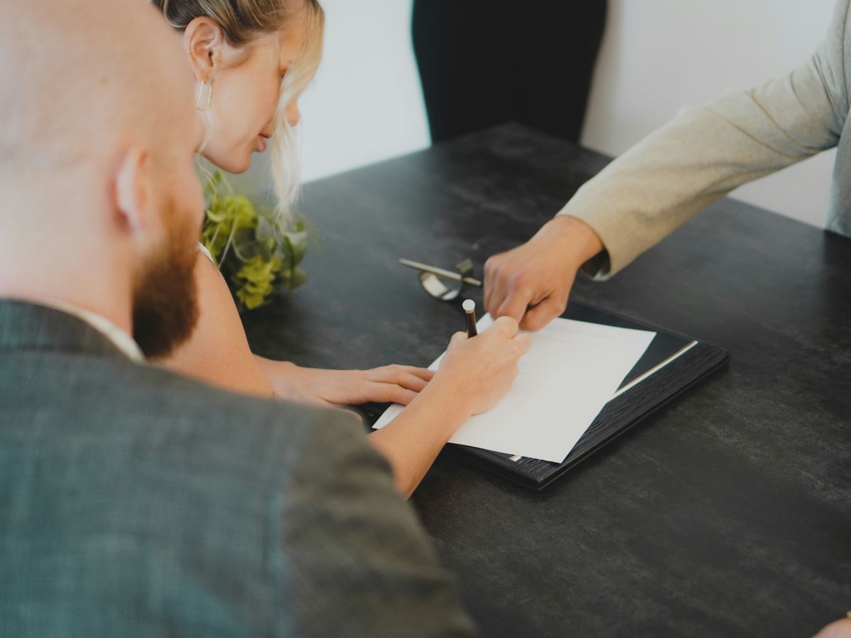 Contractor Agreements: Free Template Could Save You Thousands