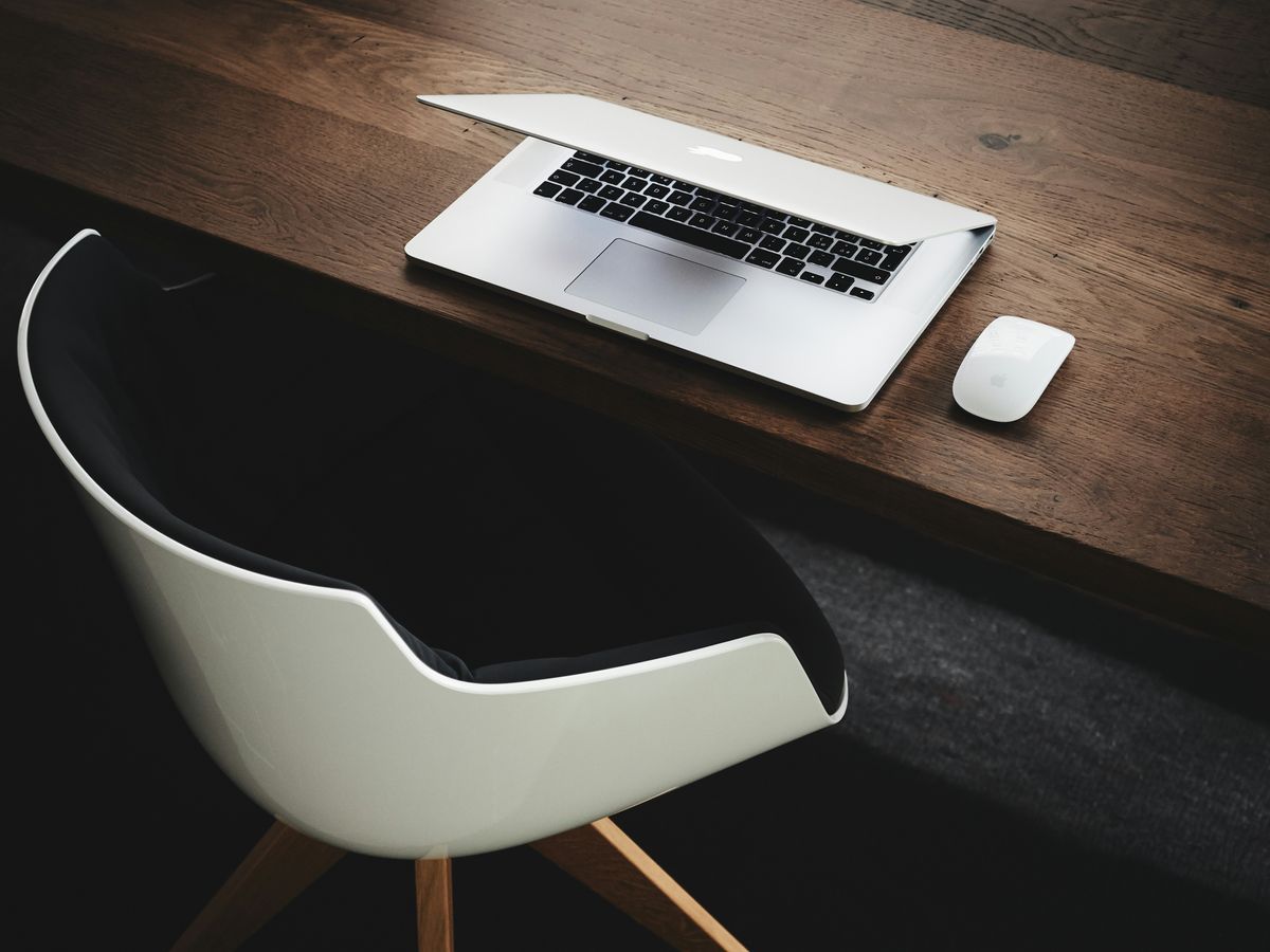 Employee Exit Emails That Don't Burn Bridges