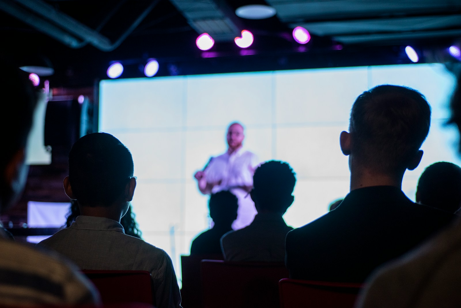 The Top 5 Sales Speakers Driving Real Change in 2026