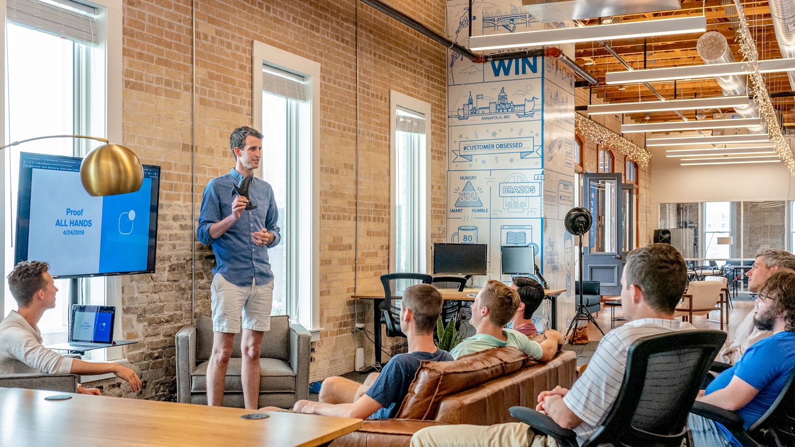 7 things that happen when you stop curating and start communicating