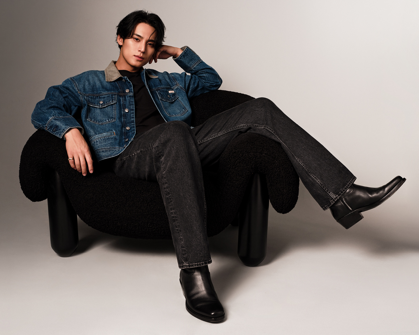 Mingyu for Calvin Klein Jeans, campaign, spring 2025