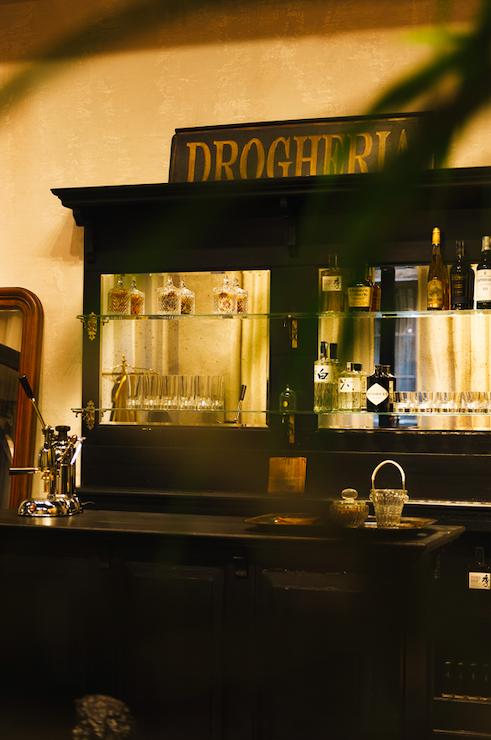The bar at Fortela's new store in Milan.