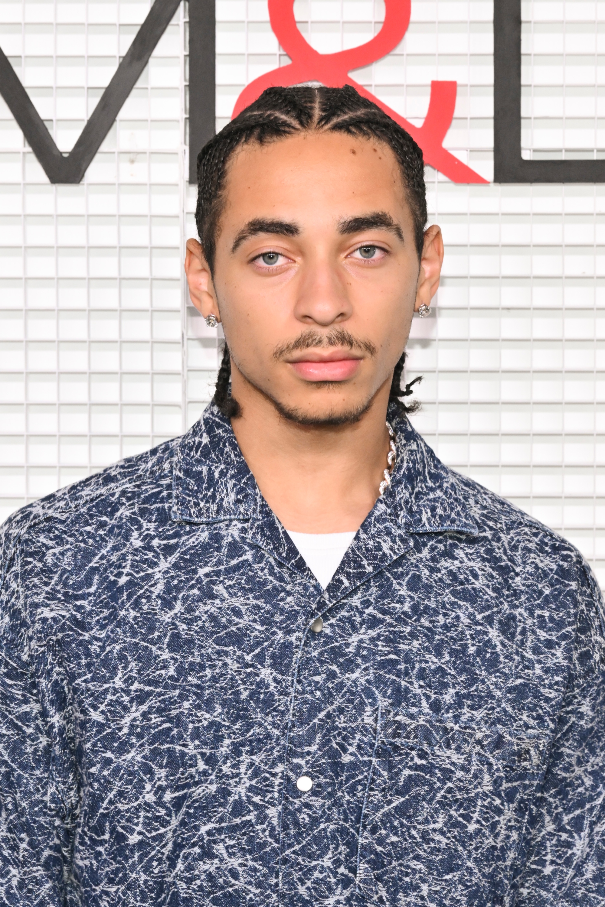 Julez Smith wear H&M at the H&M&LA event.