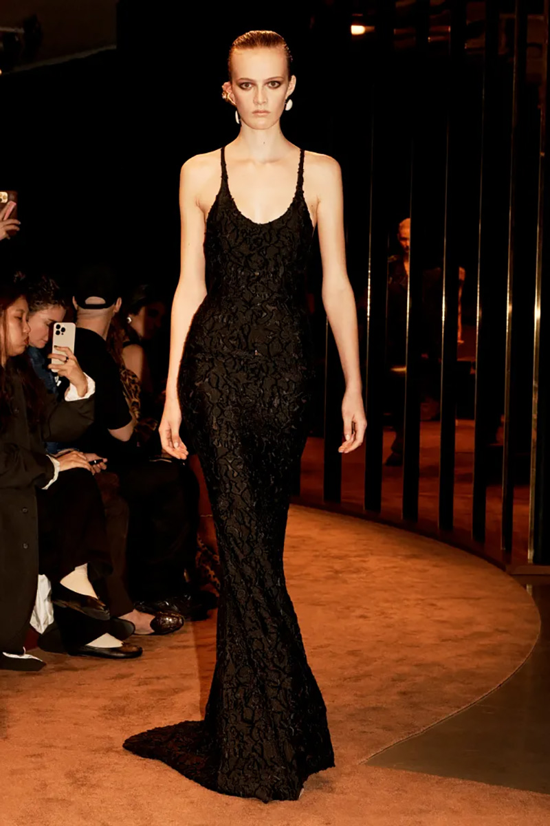 Schiaparelli fall 2025 ready-to-wear collection.