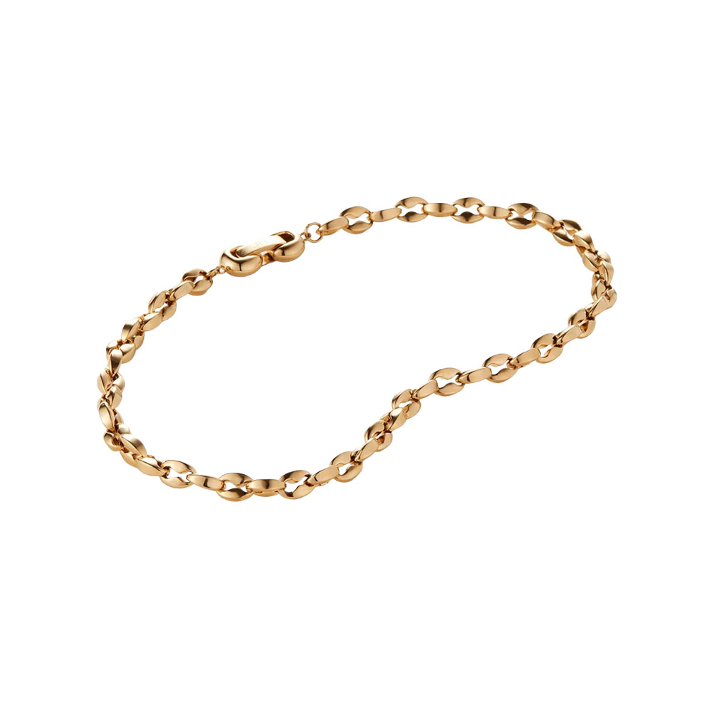 Gigi Hadid Shows How to Wear the Anklet Trend for Summer 2025