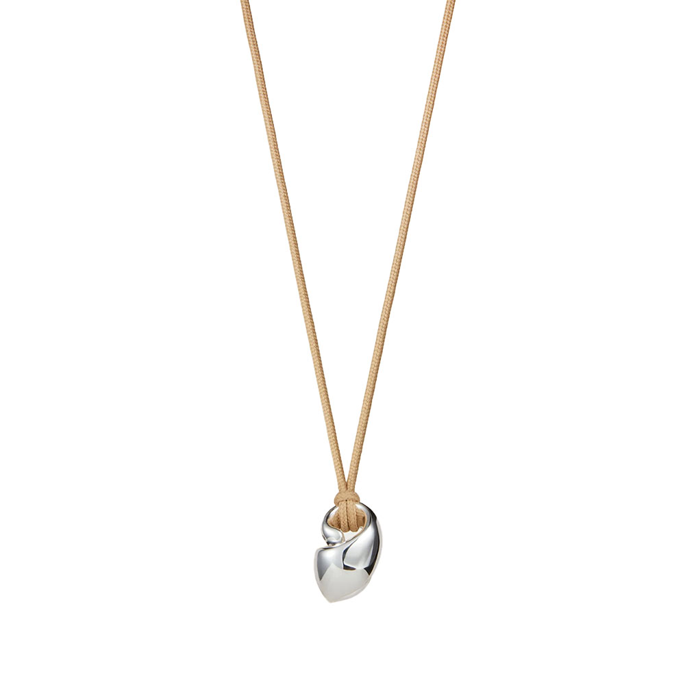 16 Best Affordable Luxury Jewelry Brands, According to Fashion Editors