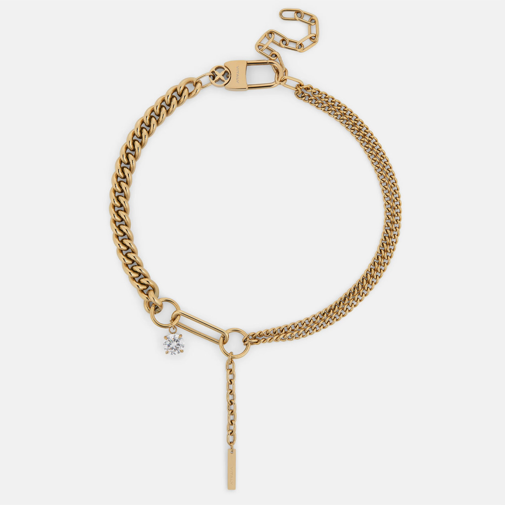Get the Details on Taylor Swift’s Super Bowl Jewelry Look