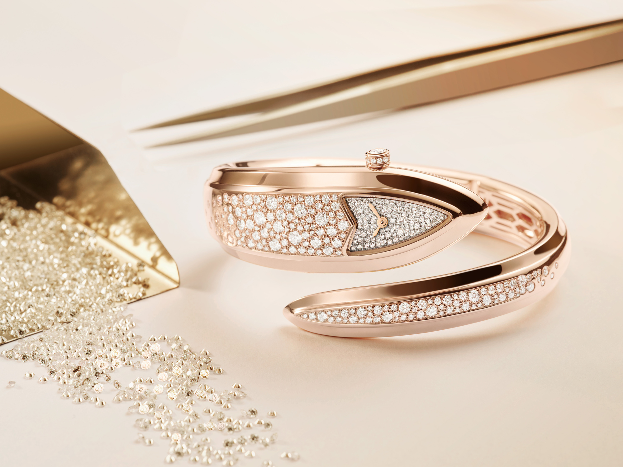 The Bulgari Serpenti Aeterna watch in rose gold.