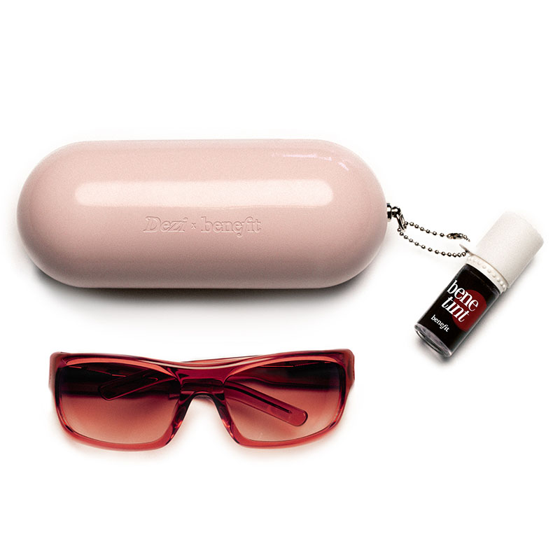 Desi Perkins for Dezi x Benefit Tints Out kit.